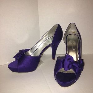 NEW Michelangelo Maribelle Regency Peep Toe 7.5